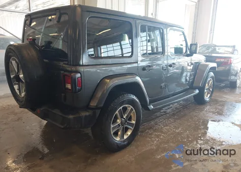 2019 Jeep Wrangler Unlimited Sahara 4X4 z USA, uszkodzony, nr VIN 1C4HJXEN0KW592268
